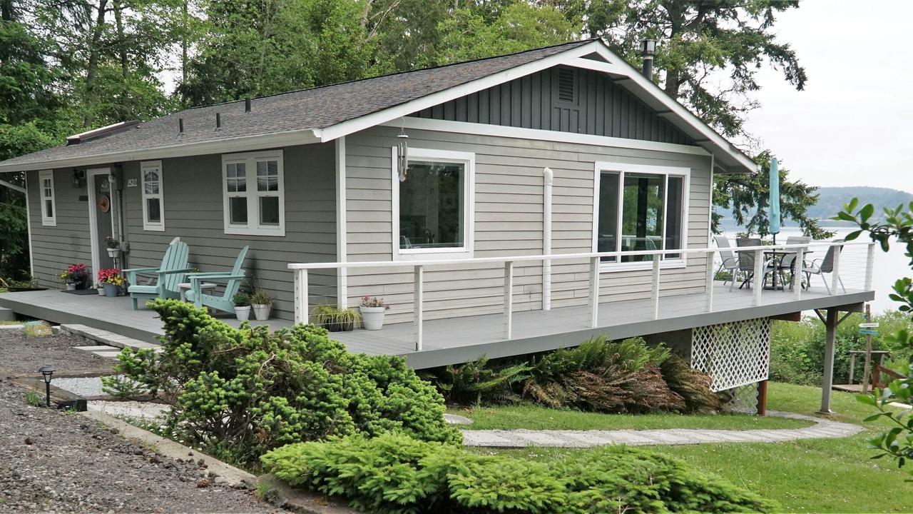 Photo of Patio Balcony in Anderson Island