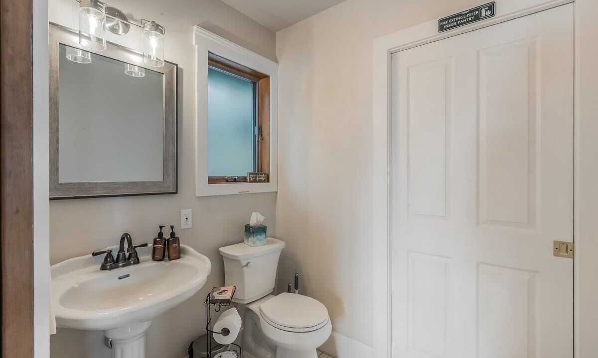 Photo of Bathroom in Sandpoint