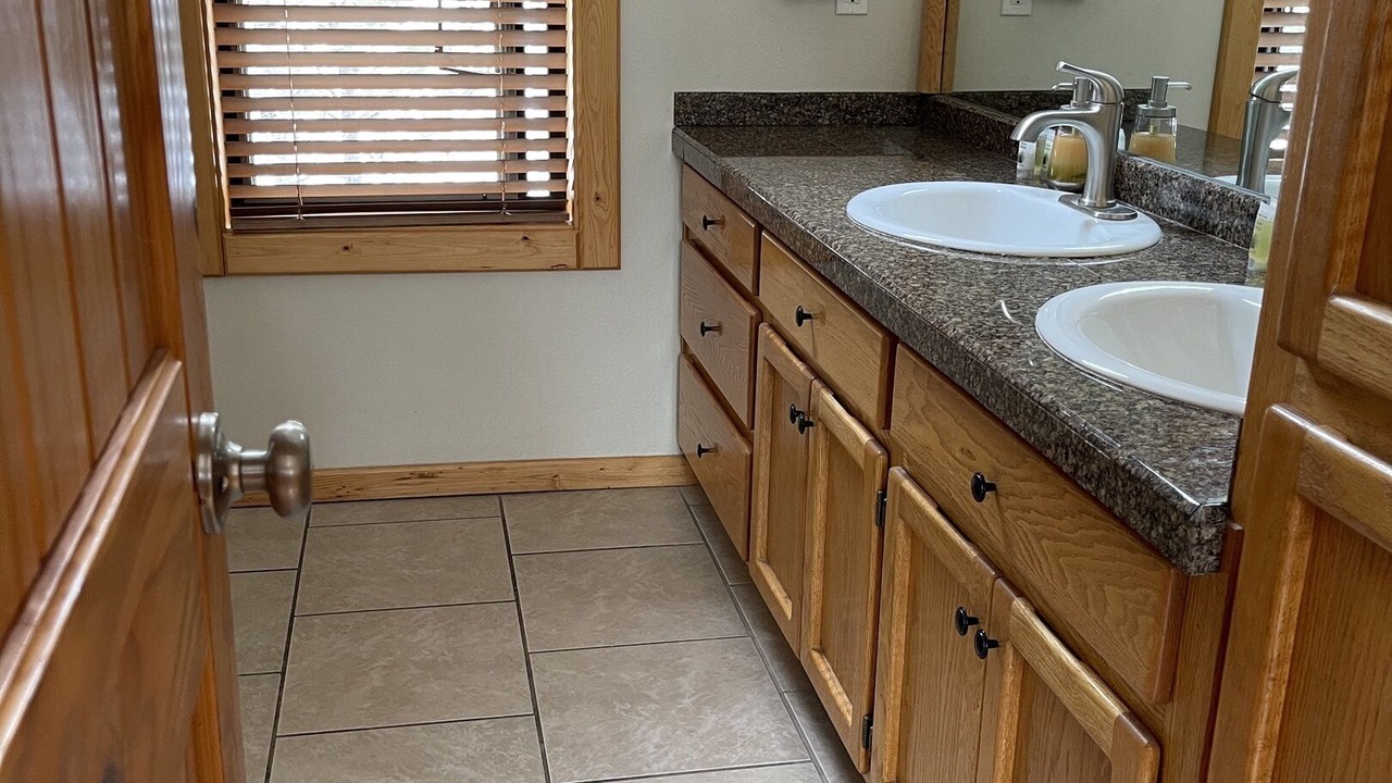 Photo of Bathroom in Sunriver