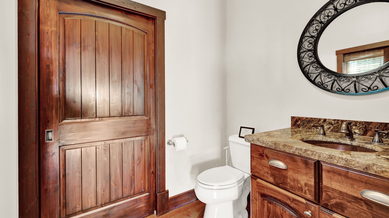 Photo of Bathroom in Harbor Village