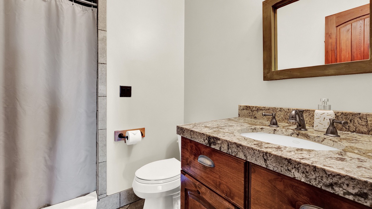Photo of Bathroom in Harbor Village