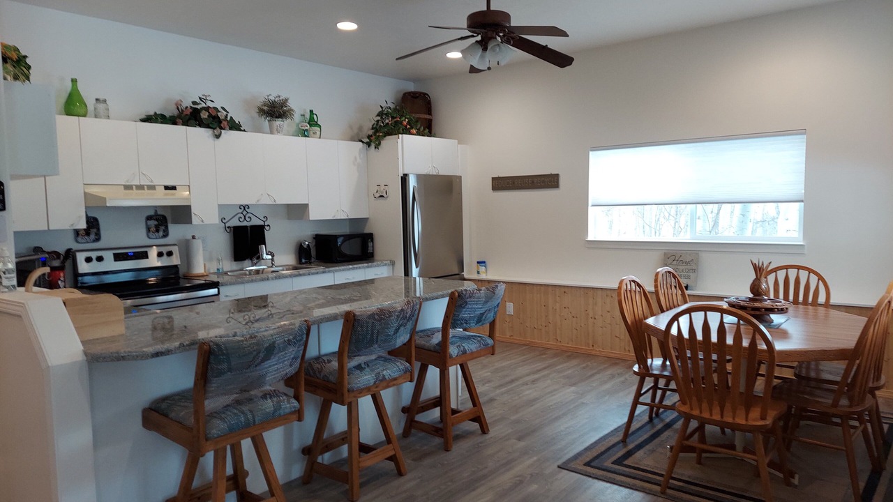 Photo of Bedroom in Star Valley Ranch