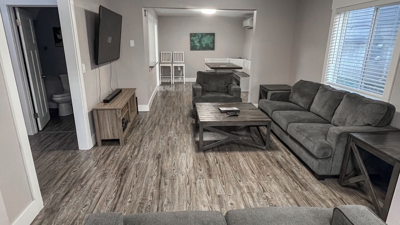 Photo of Livingroom in Hilltop