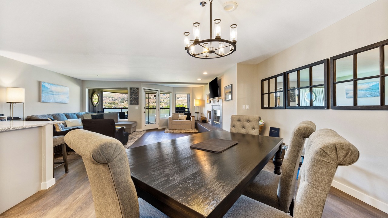 Photo of Livingroom in Chelan