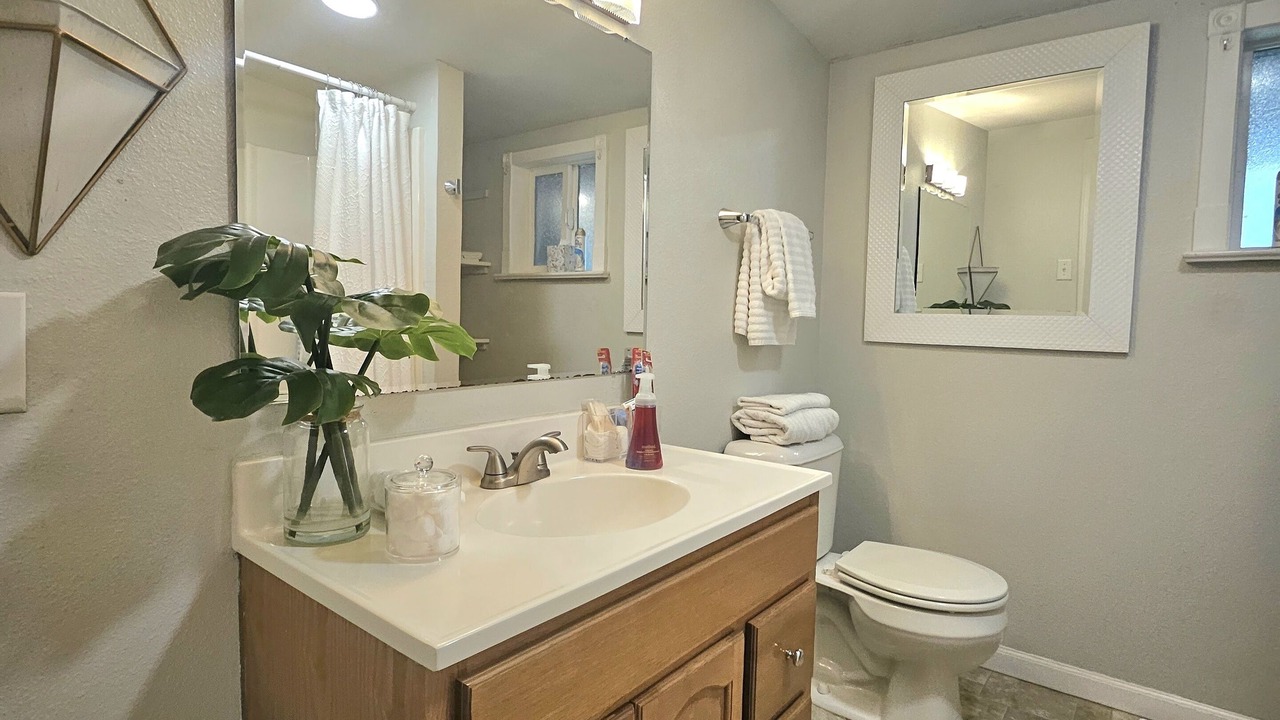 Photo of Bathroom in Roseburg