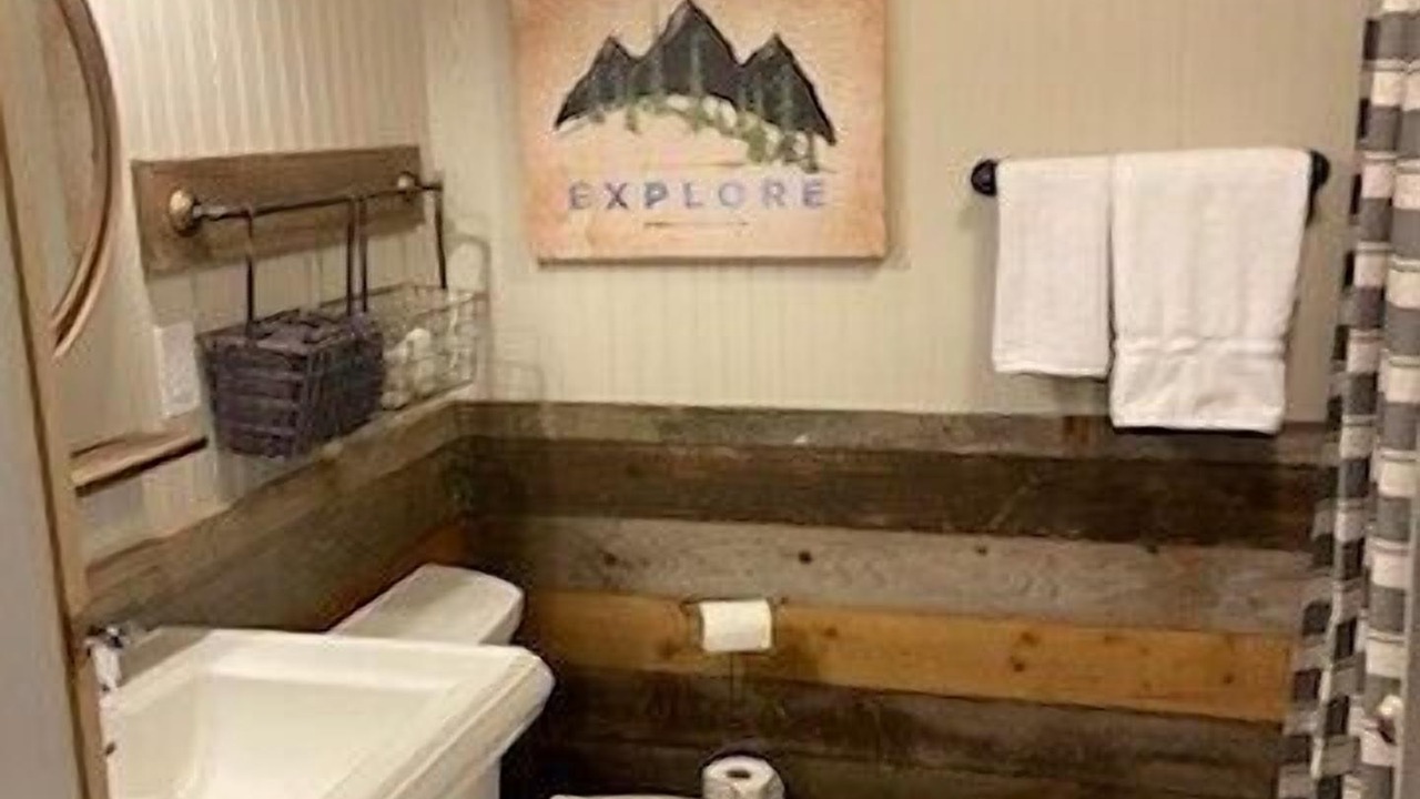 Photo of Bathroom in Packwood