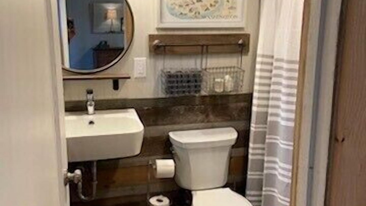 Photo of Bathroom in Packwood