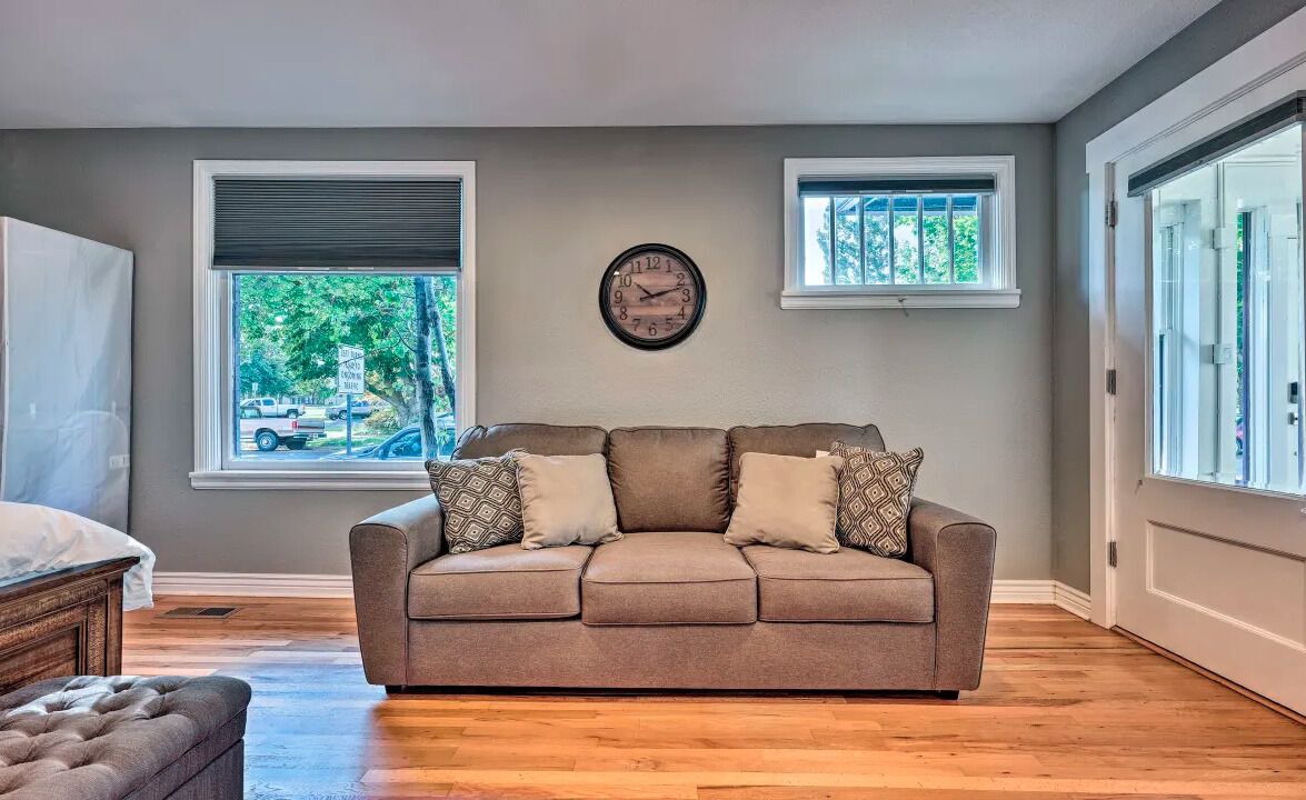 Photo of Livingroom in North End