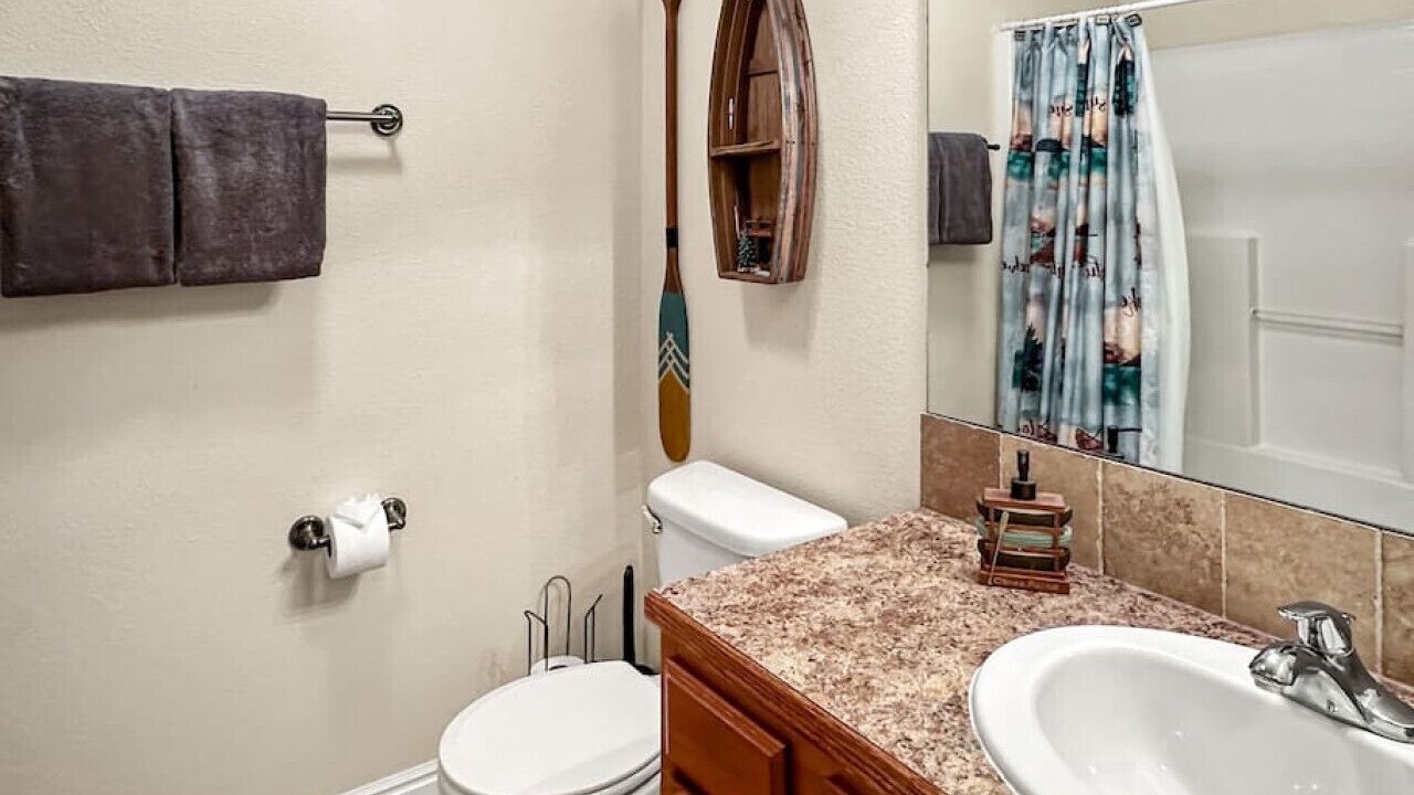 Photo of Bathroom in Donnelly