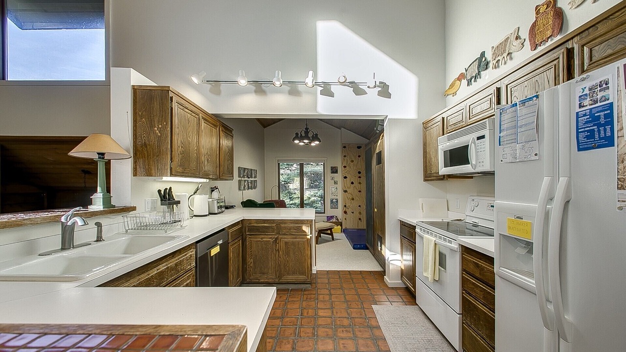 Photo of Kitchen in Elkhorn Village