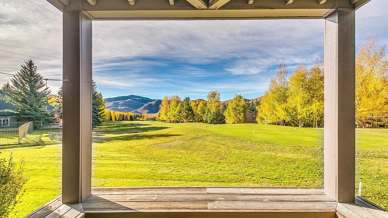 Photo of Outdoor in Elkhorn Village