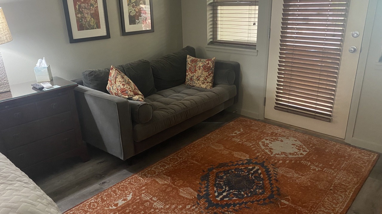 Photo of Livingroom in Bend
