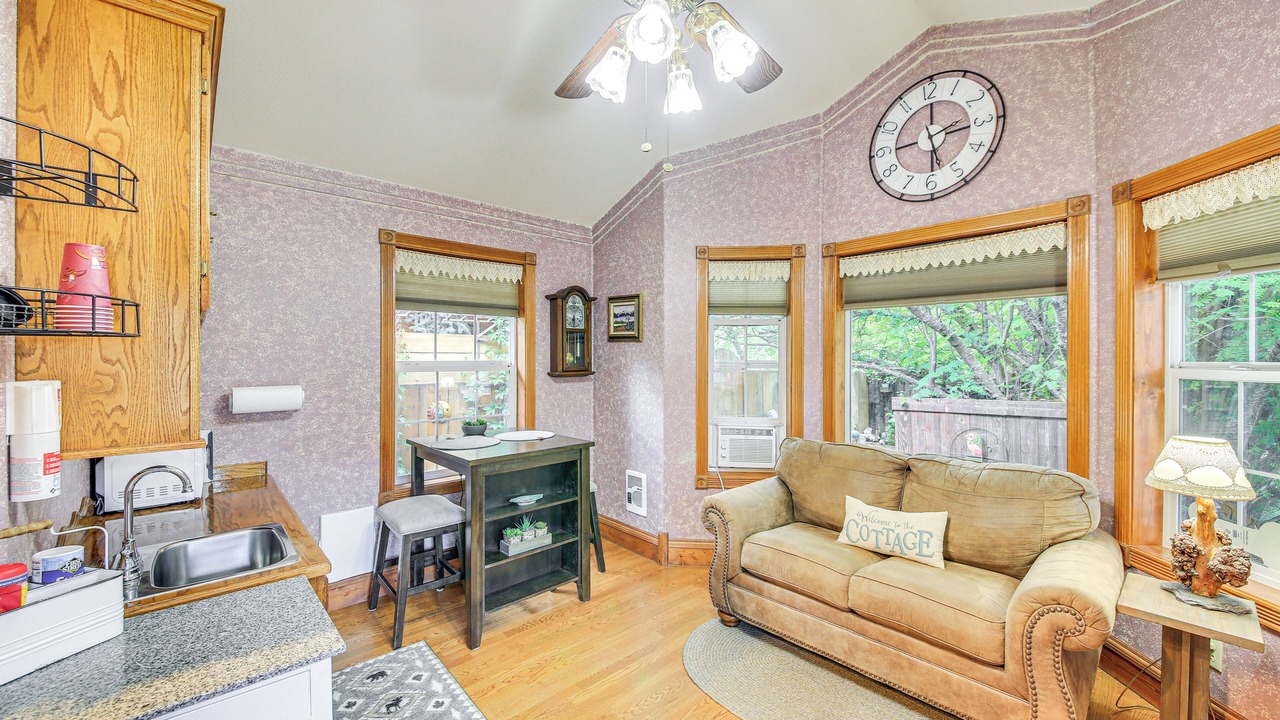 Photo of Livingroom in Libby