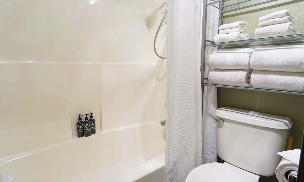 Photo of Bathroom in Glacier