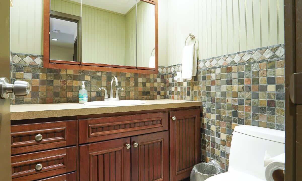 Photo of Bathroom in Glacier