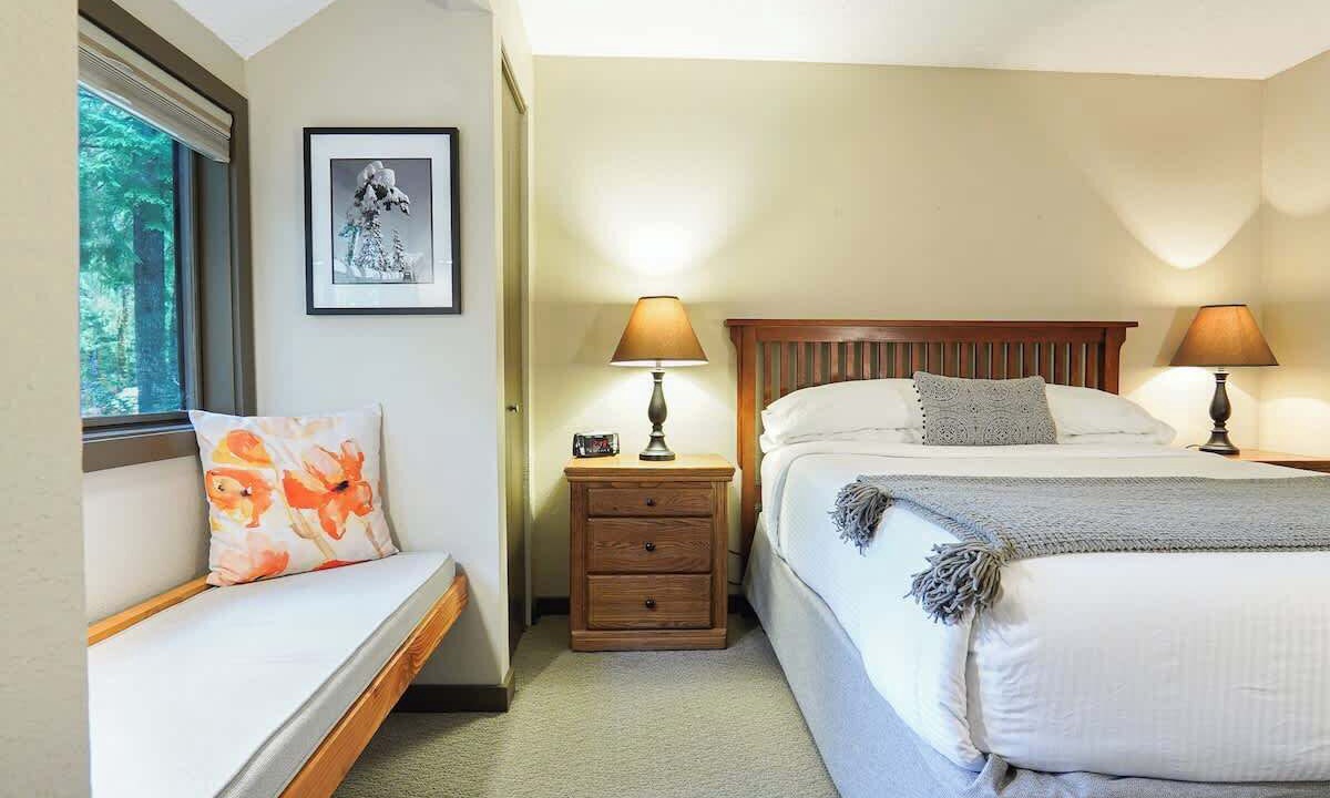 Photo of Bedroom in Glacier