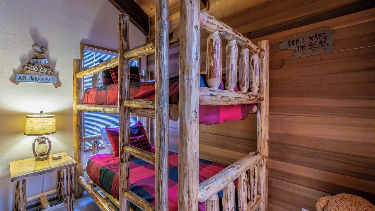 Photo of Bedroom in Sunriver