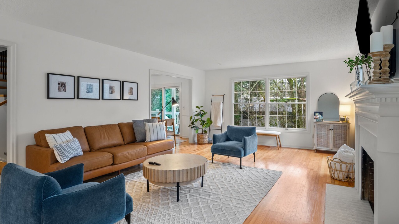 Photo of Livingroom in Lake Grove