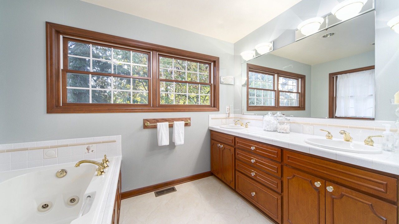 Photo of Bathroom in Lake Grove