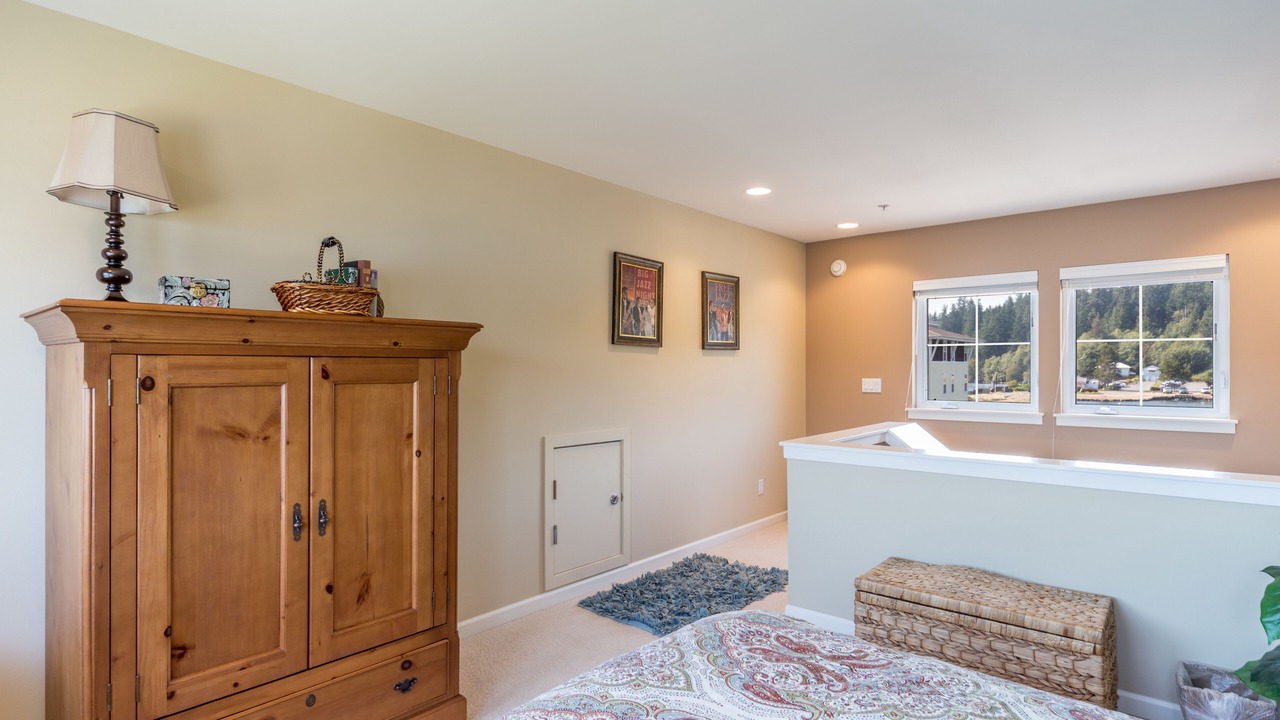 Photo of Bedroom in Port Ludlow