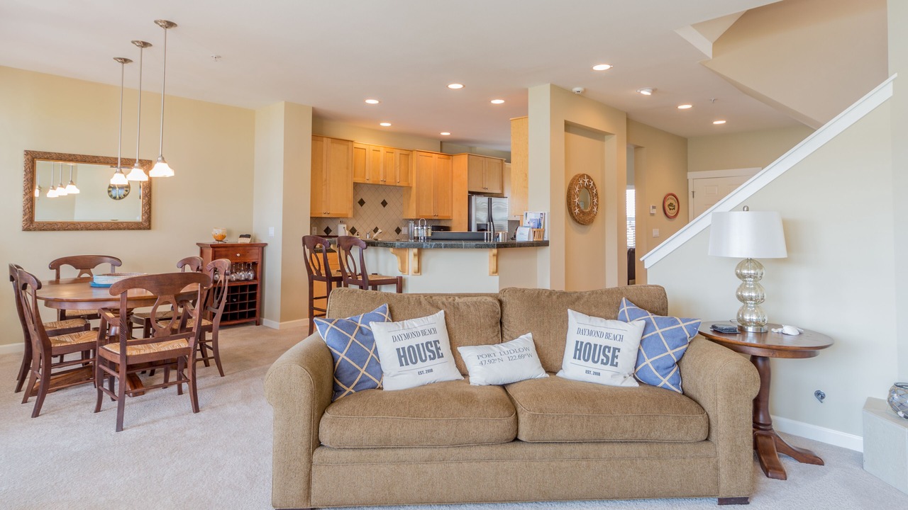 Photo of Livingroom in Port Ludlow