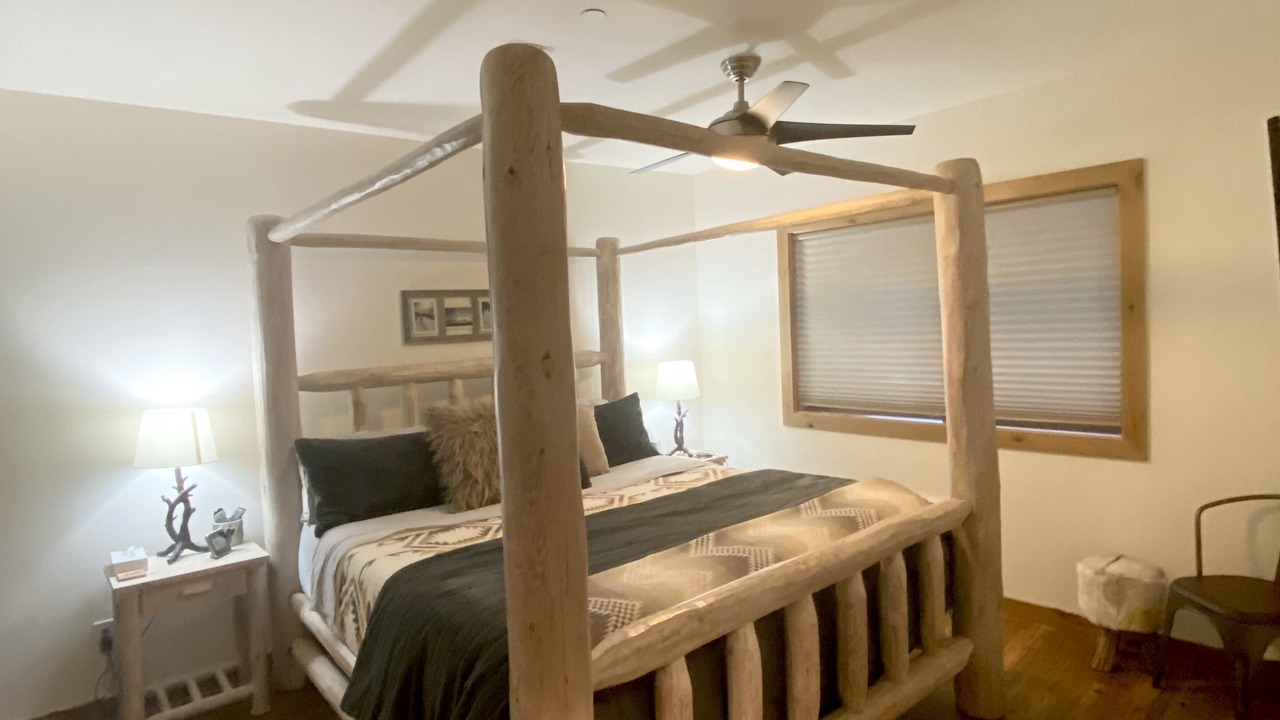 Photo of Bedroom in Government Camp