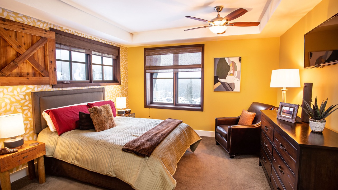 Photo of Bedroom in Sandpoint