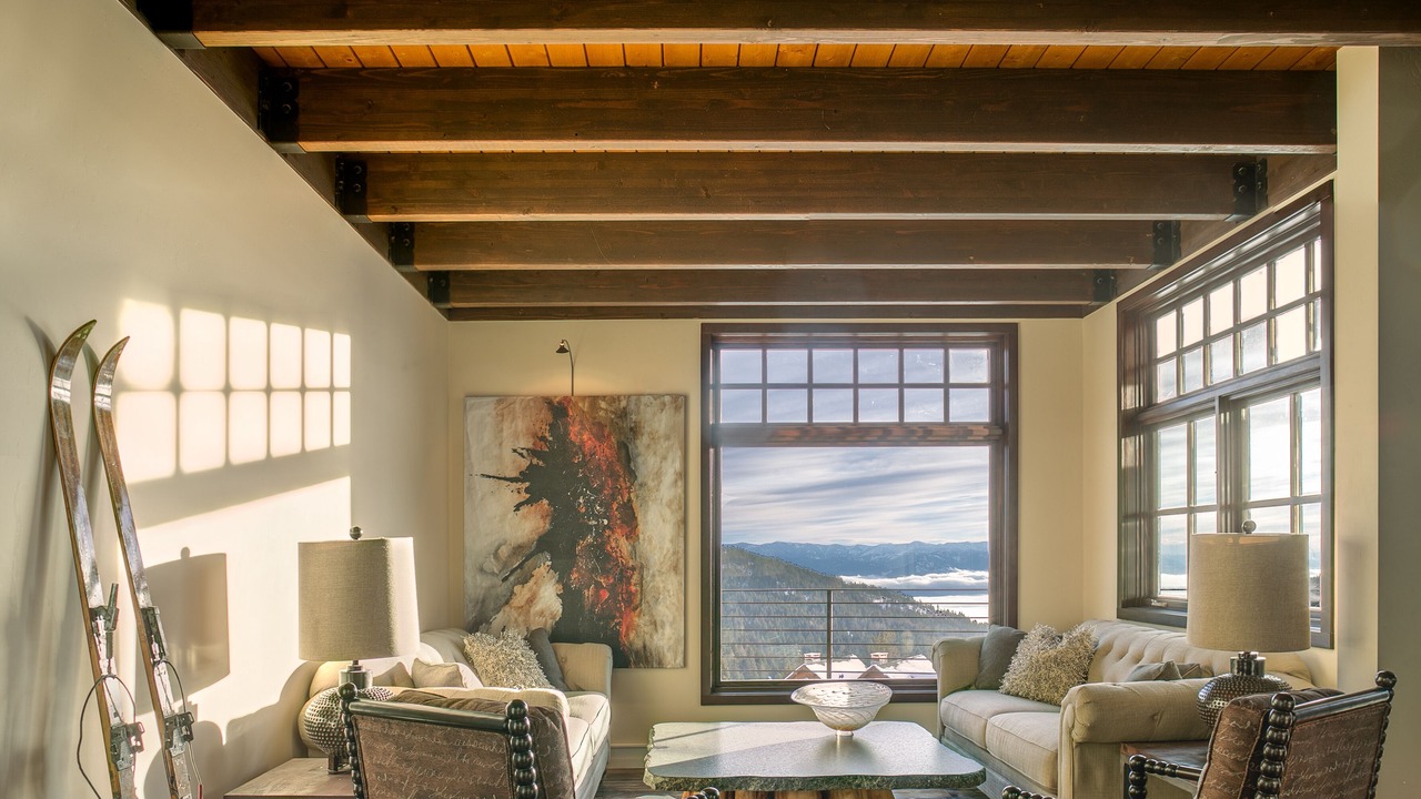 Photo of Livingroom in Sandpoint