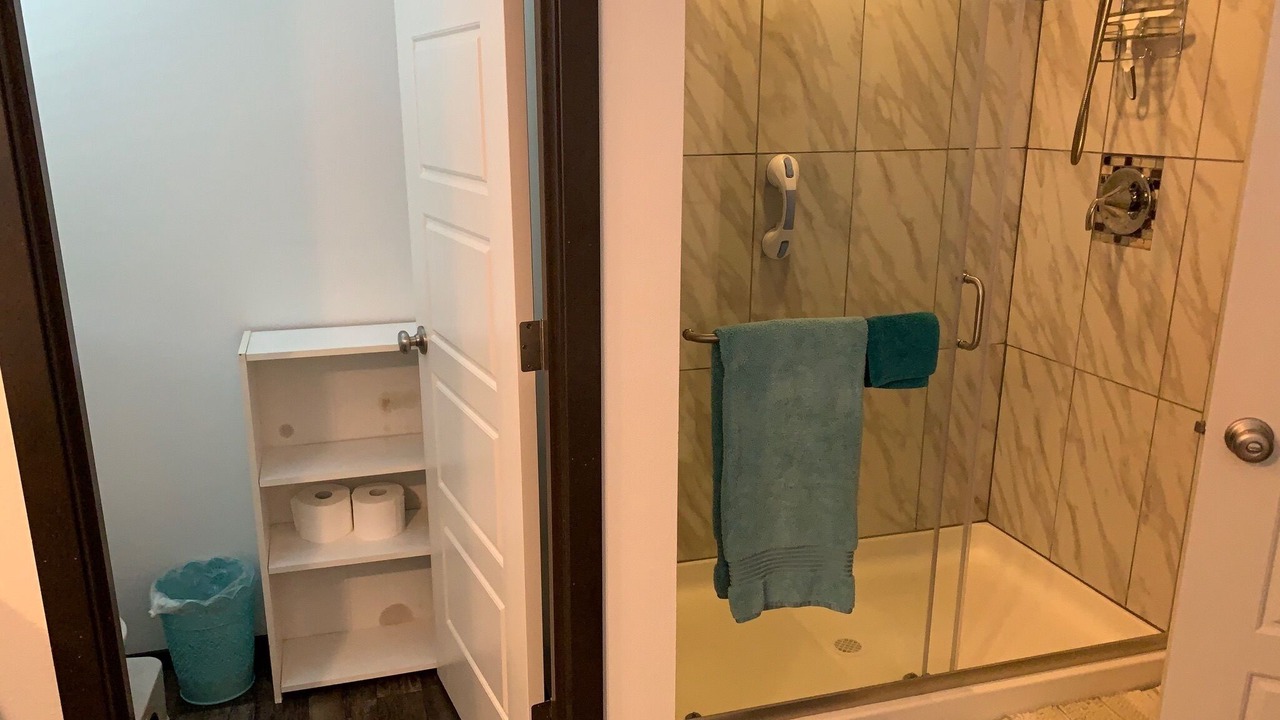 Photo of Bathroom in Pullman