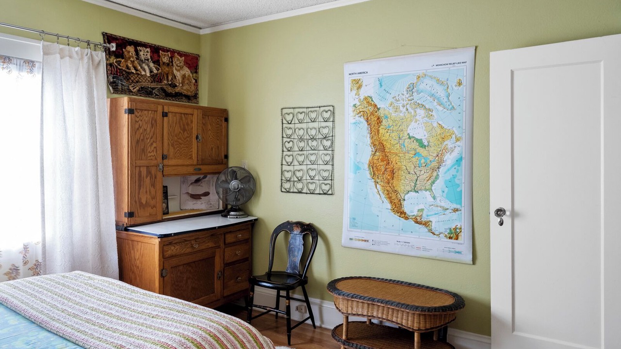Photo of Bedroom in Roseway