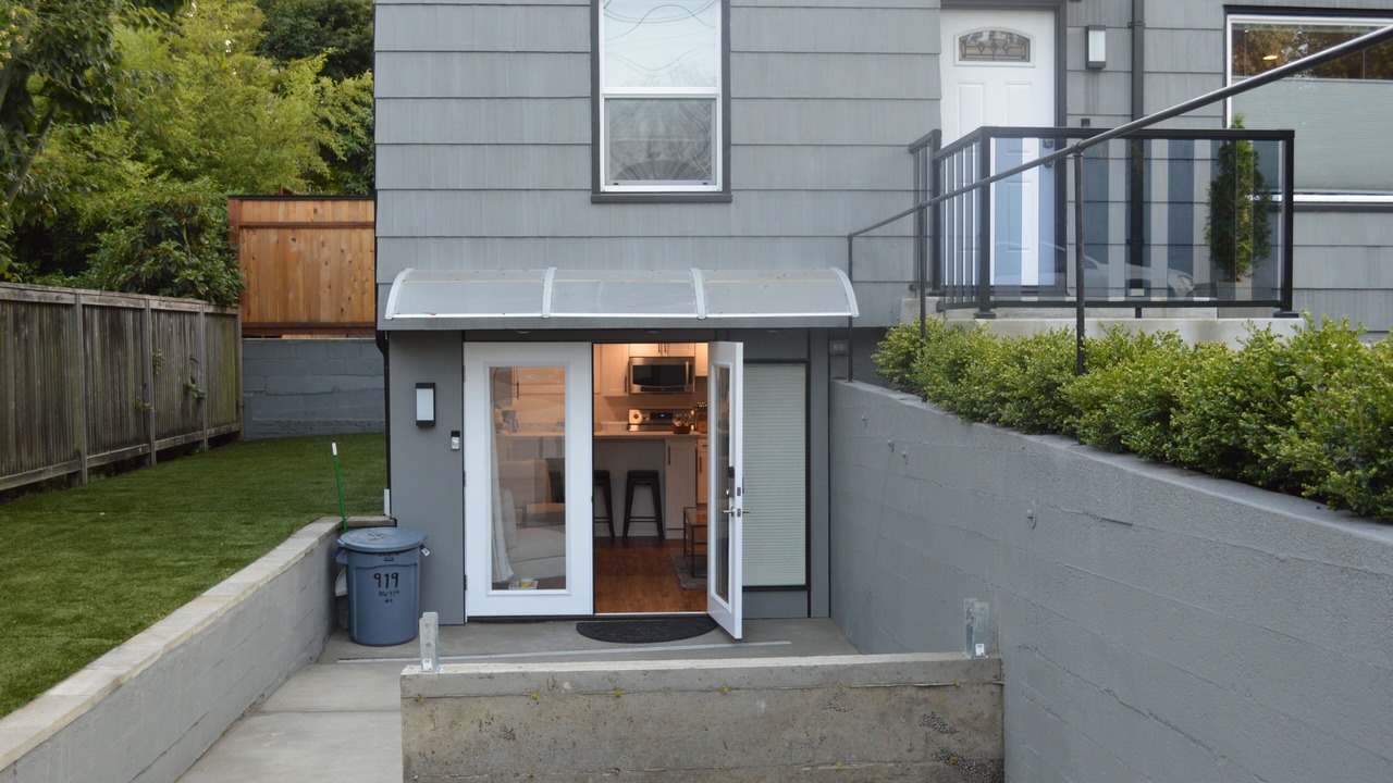 Photo of Outdoor in Crown Hill