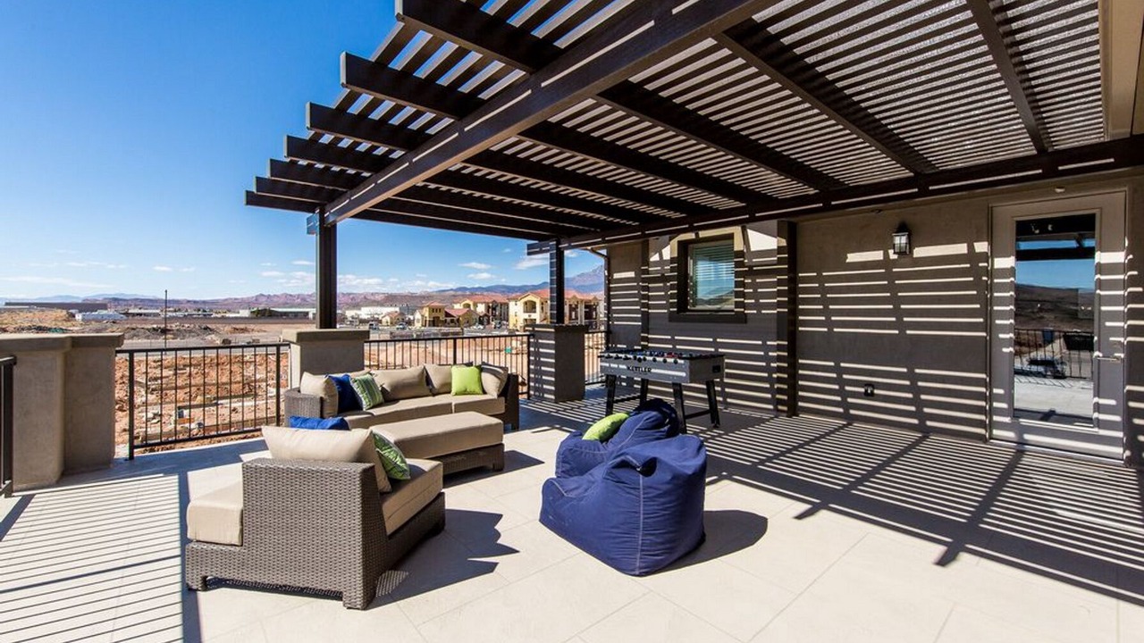 Photo of Patio Balcony in Hurricane