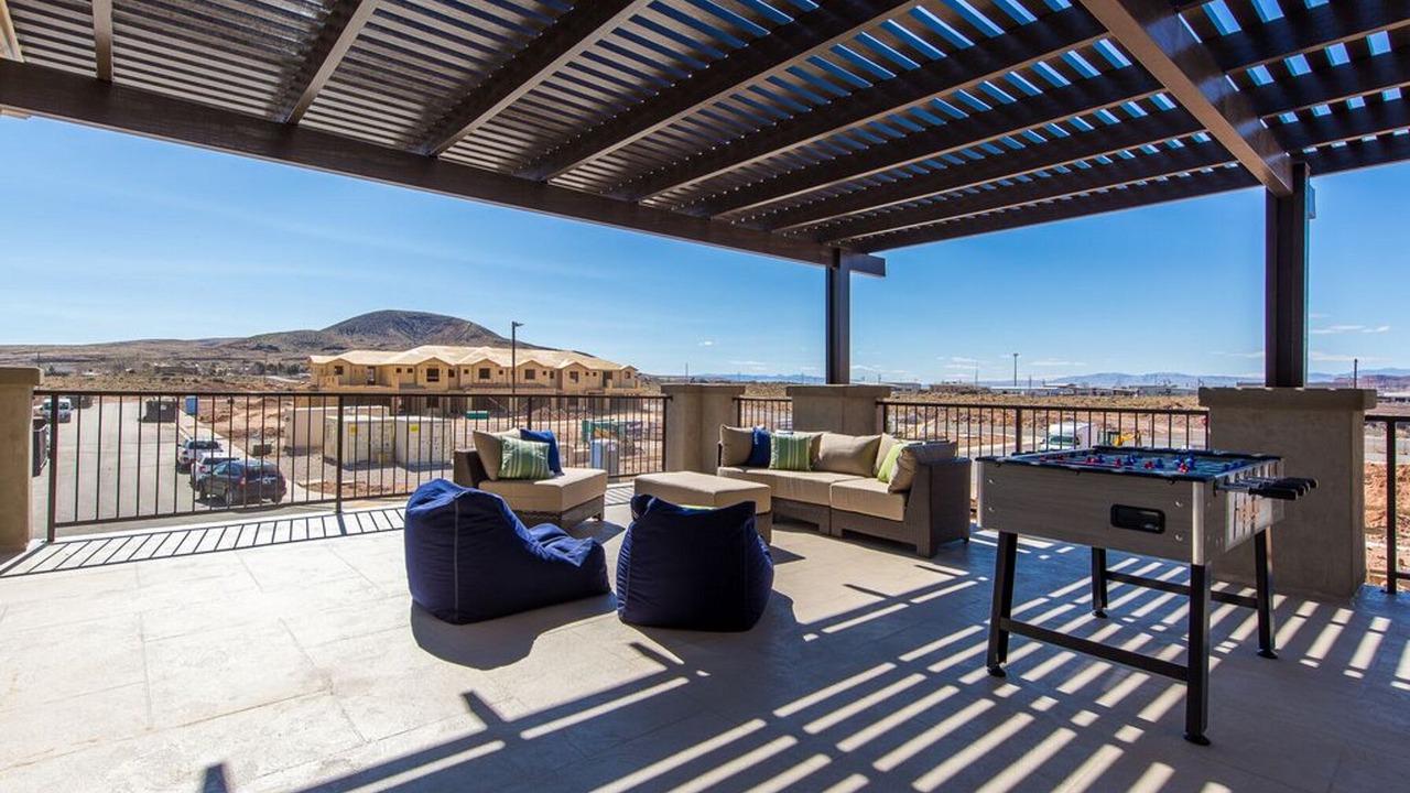 Photo of Patio Balcony in Hurricane