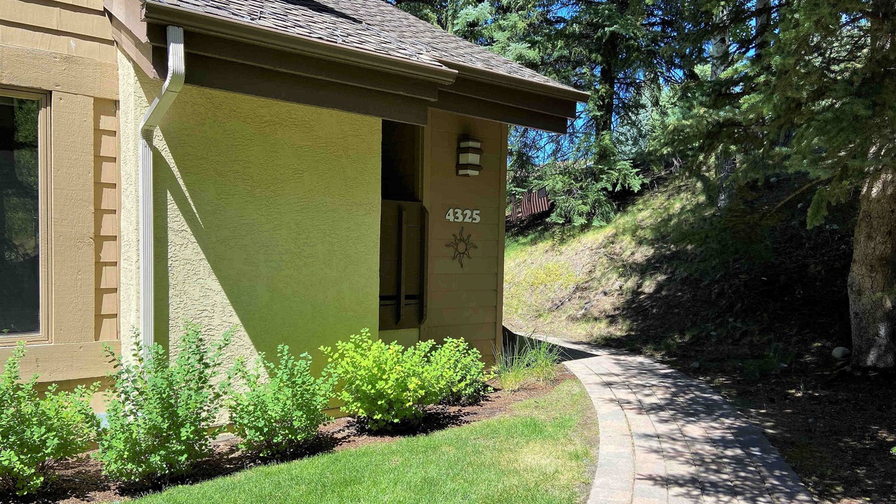 Photo of Outdoor in Elkhorn Village