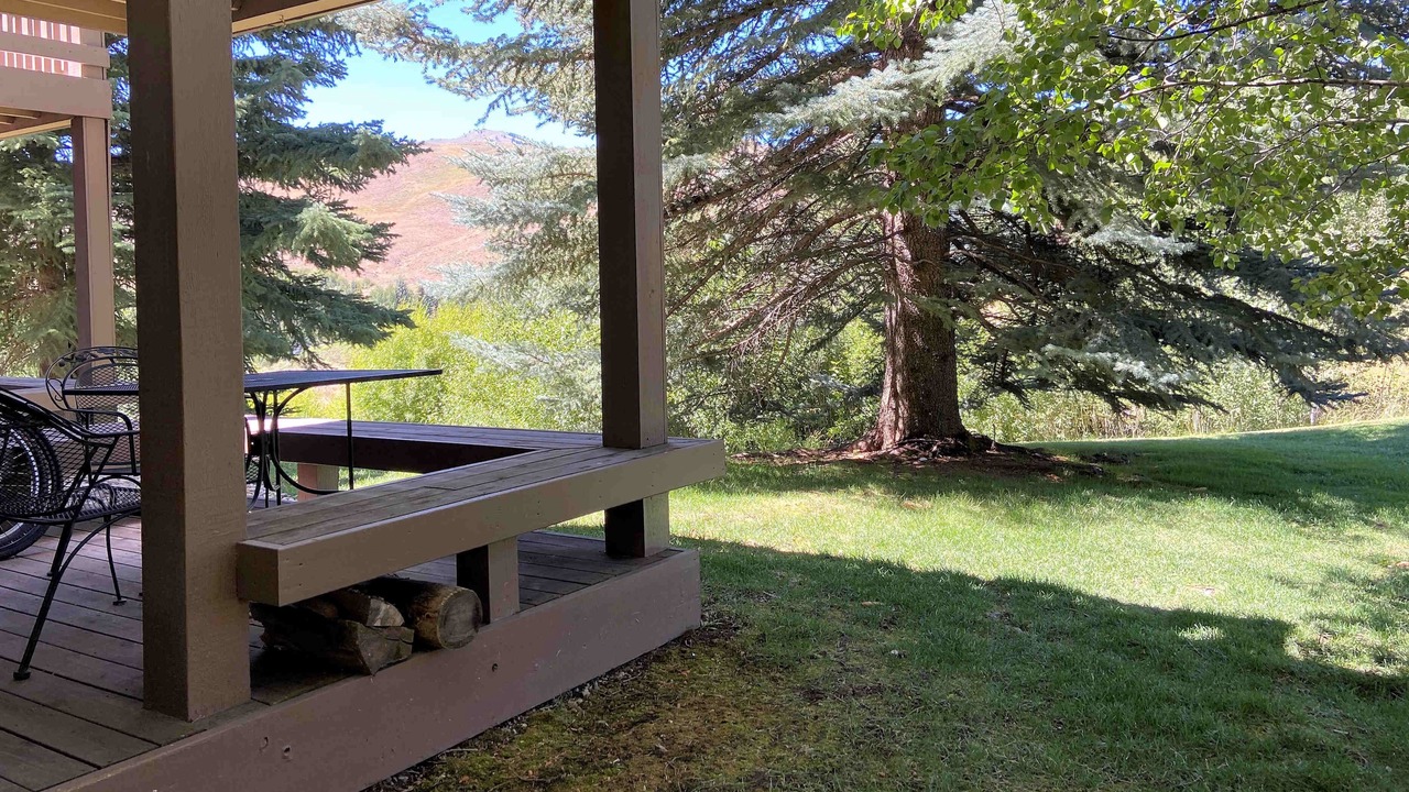 Photo of Outdoor in Elkhorn Village