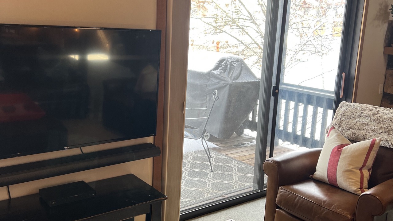 Photo of Livingroom in Elkhorn Village