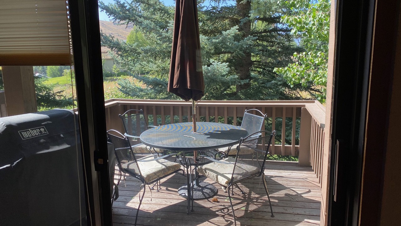 Photo of Outdoor in Elkhorn Village