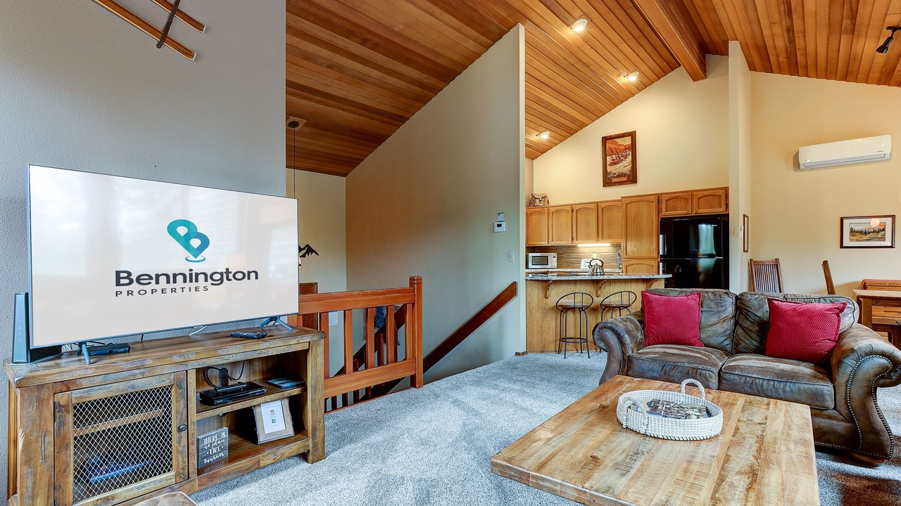 Photo of Livingroom in Sunriver