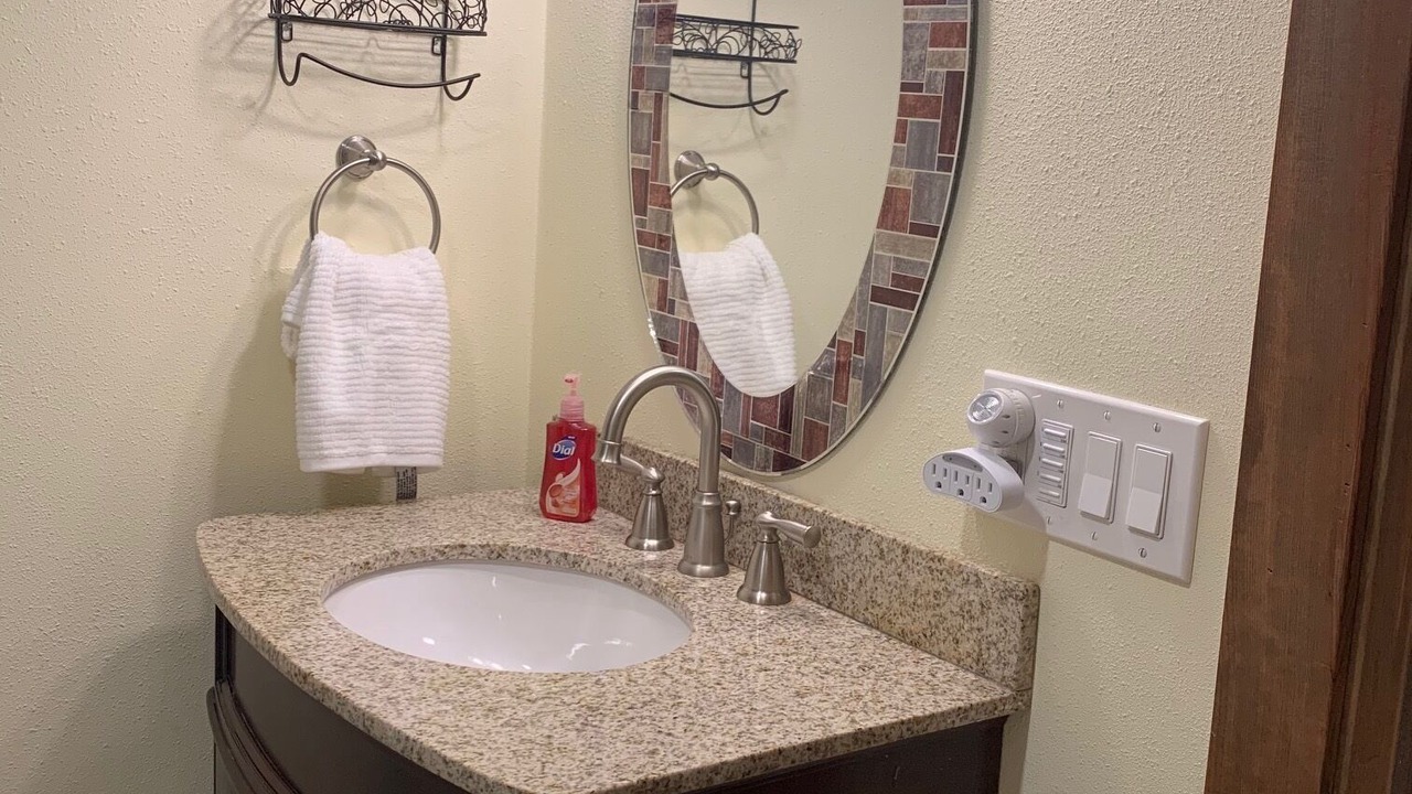 Photo of Bathroom in Sunnyside