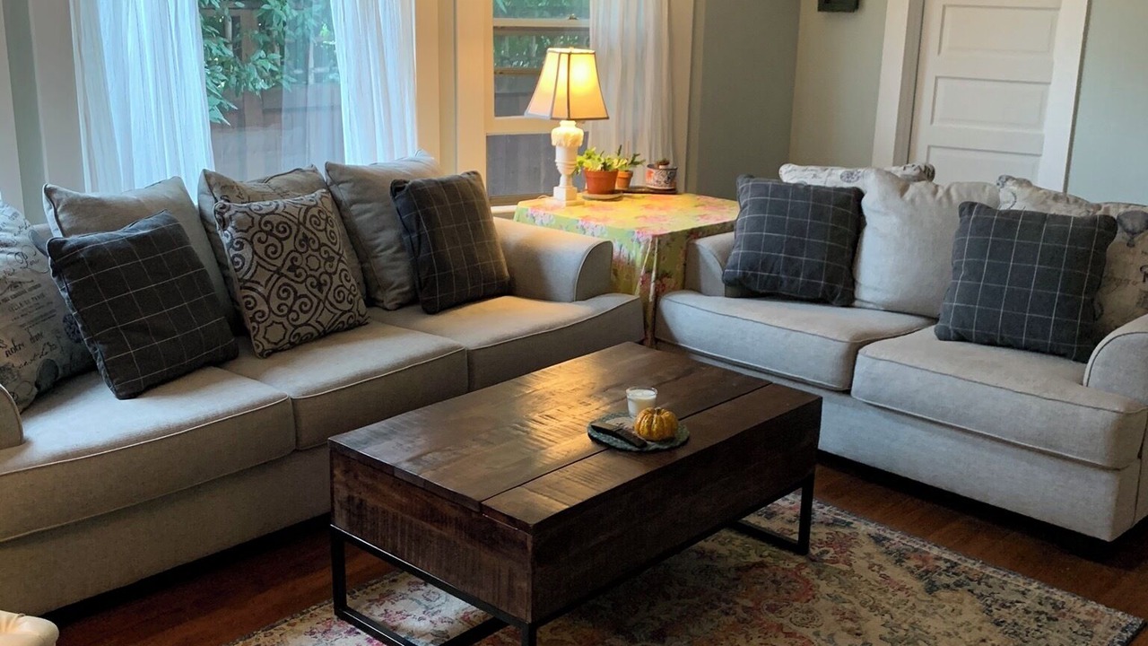 Photo of Livingroom in Sunnyside