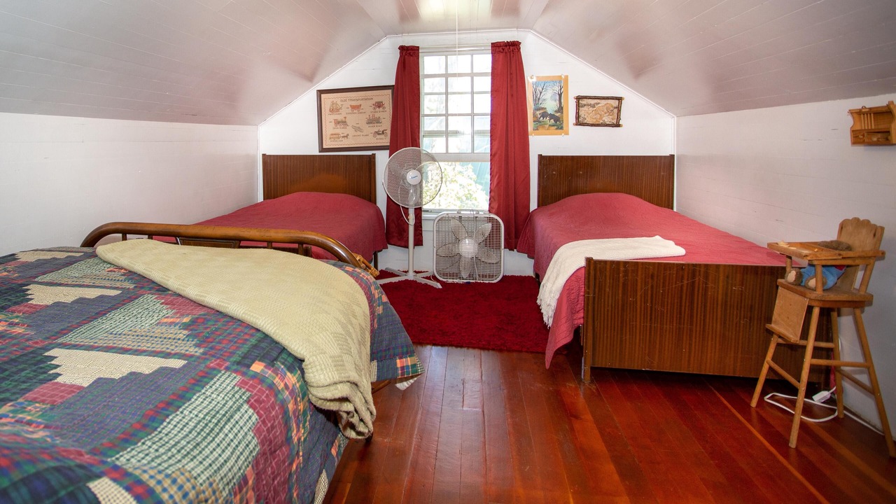 Photo of Bedroom in Grand Marais
