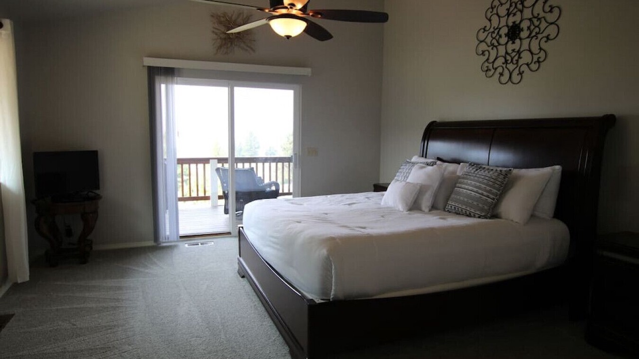 Photo of Bedroom in Cascade