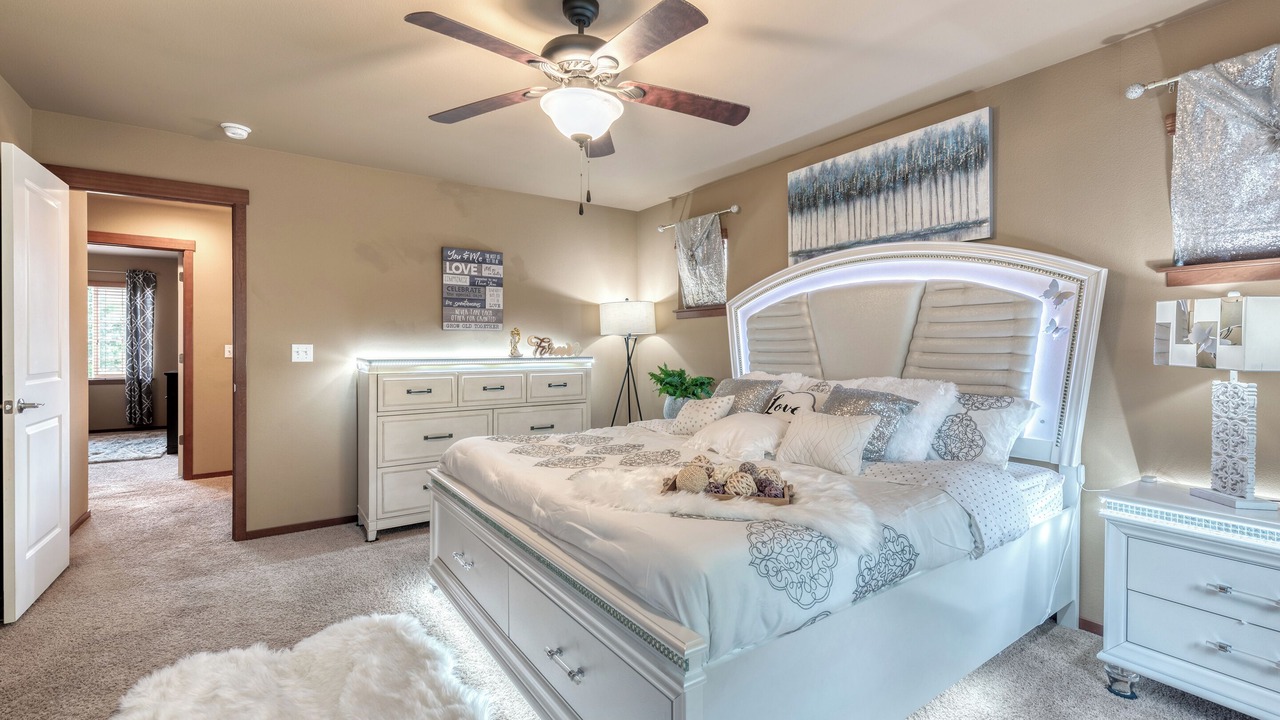 Photo of Bedroom in Mill Creek