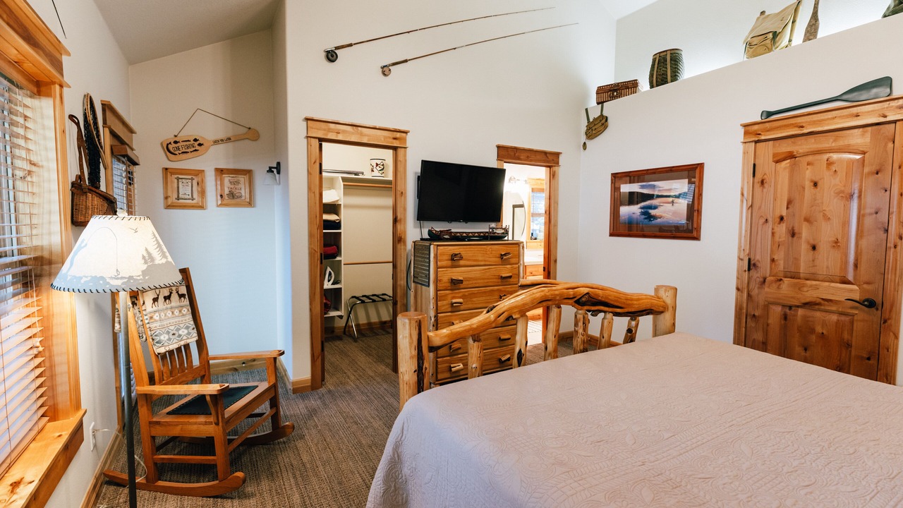 Photo of Bedroom in Sunriver