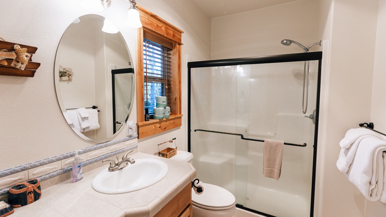 Photo of Bathroom in Sunriver