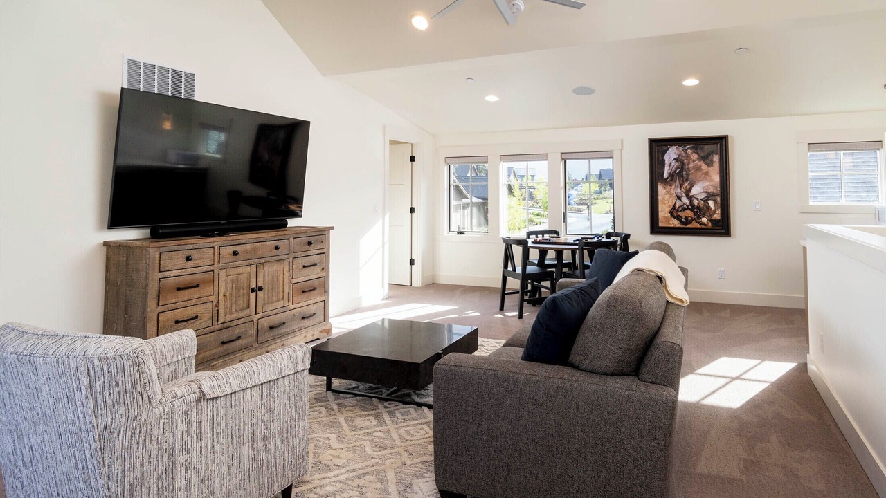 Photo of Livingroom in Bend