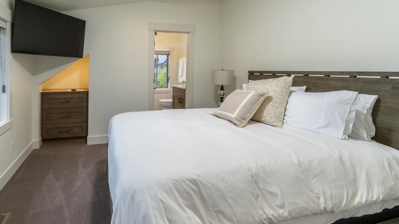 Photo of Bedroom in Bend