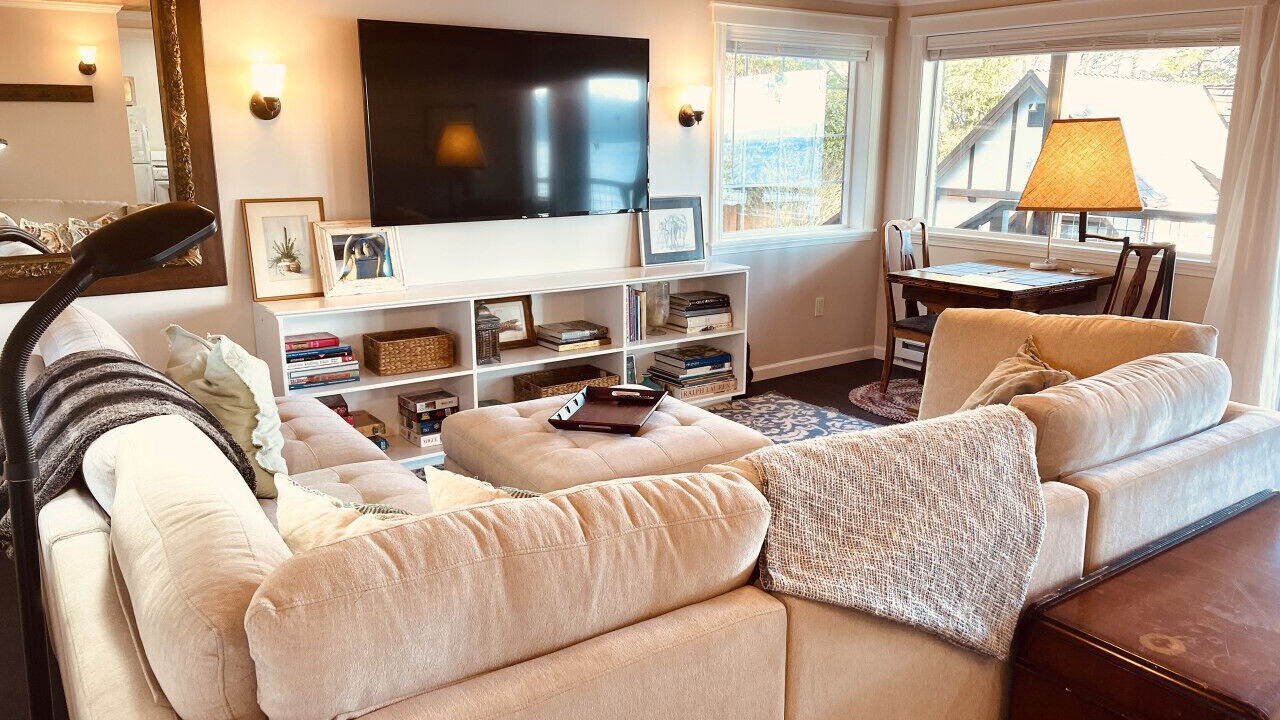 Photo of Livingroom in Port Ludlow
