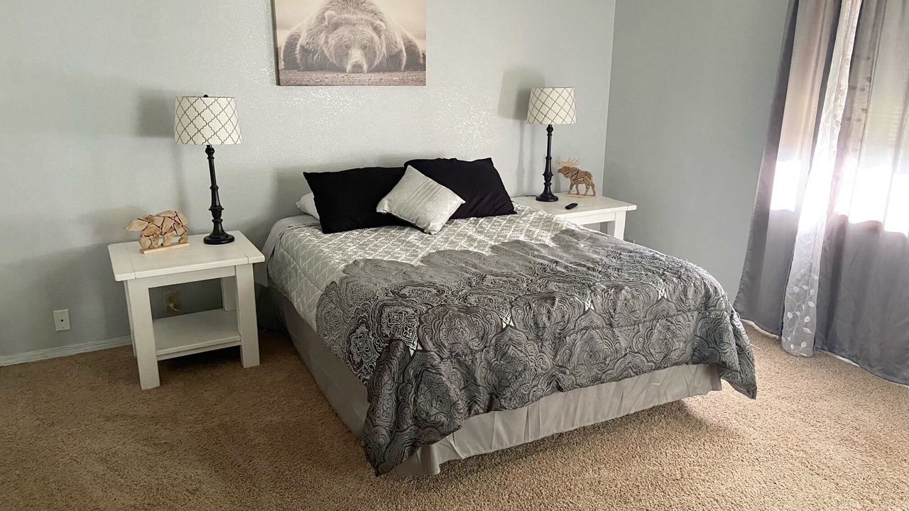 Photo of Bedroom in Cascade