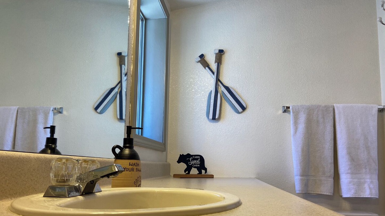 Photo of Bathroom in Cascade